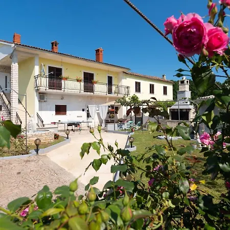 Lento * Svetvincenat