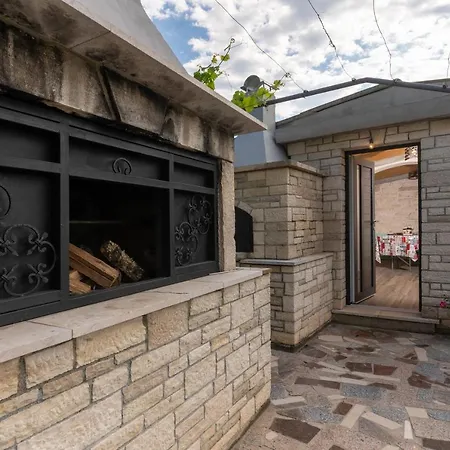 Lento Apartment