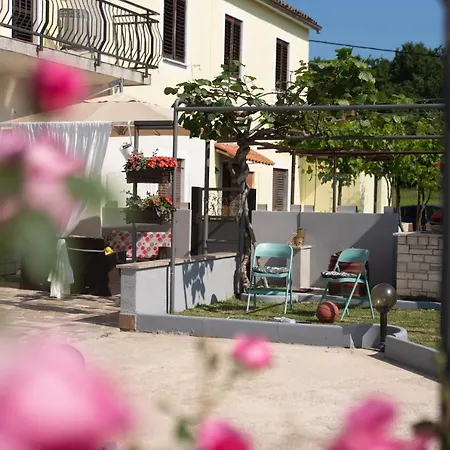 Lento Apartment